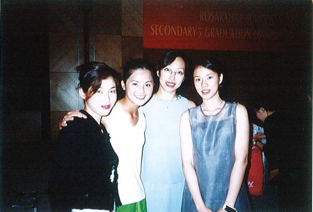 sa_with_friends_at_grad_din_640